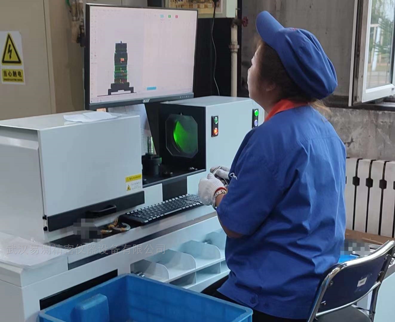 卧式影像测量仪